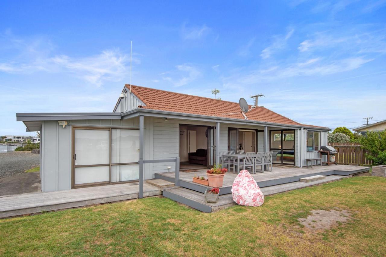 The Sunrise Bach - One Tree Point Holiday Home Exterior foto