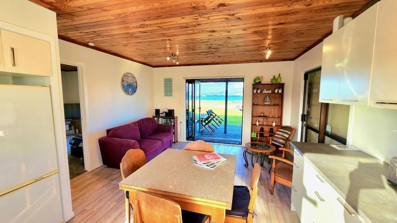 The Sunrise Bach - One Tree Point Holiday Home Exterior foto